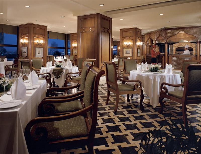 Sheraton Cairo Hotel Towers And Casino - Restoran