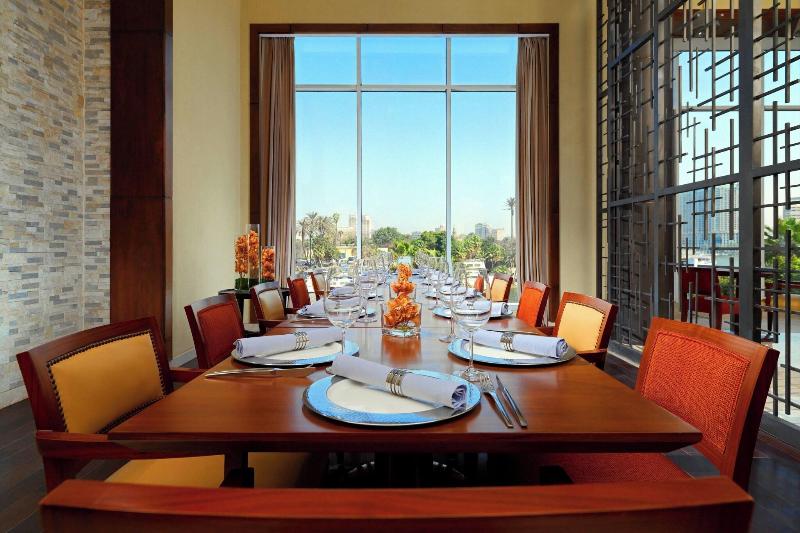 Sheraton Cairo Hotel Towers And Casino - Restoran