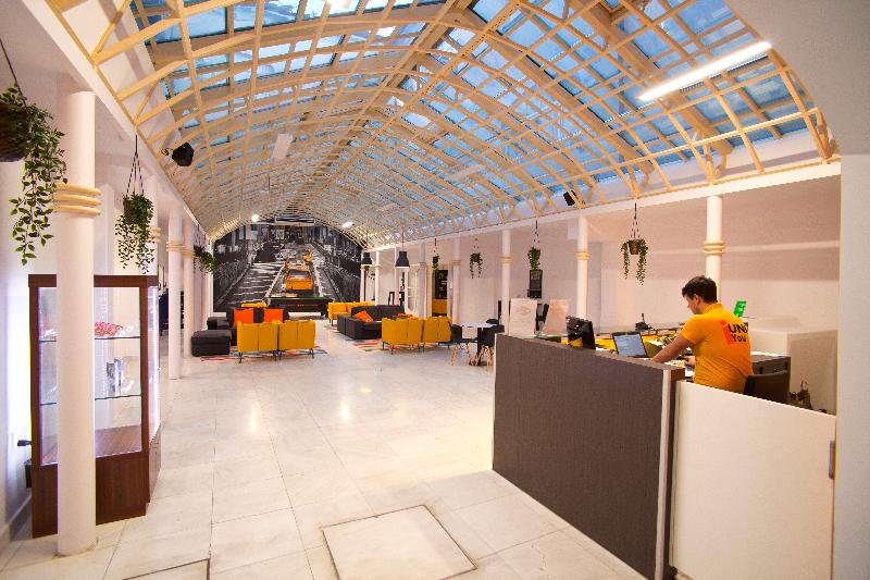 B&B Hotel Maribor UNI Hostel - Lobi