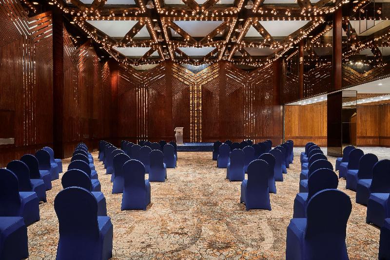 Ramses Hilton - Toplantı