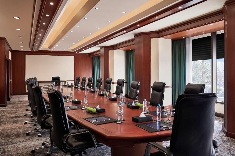 Ramses Hilton - Toplantı