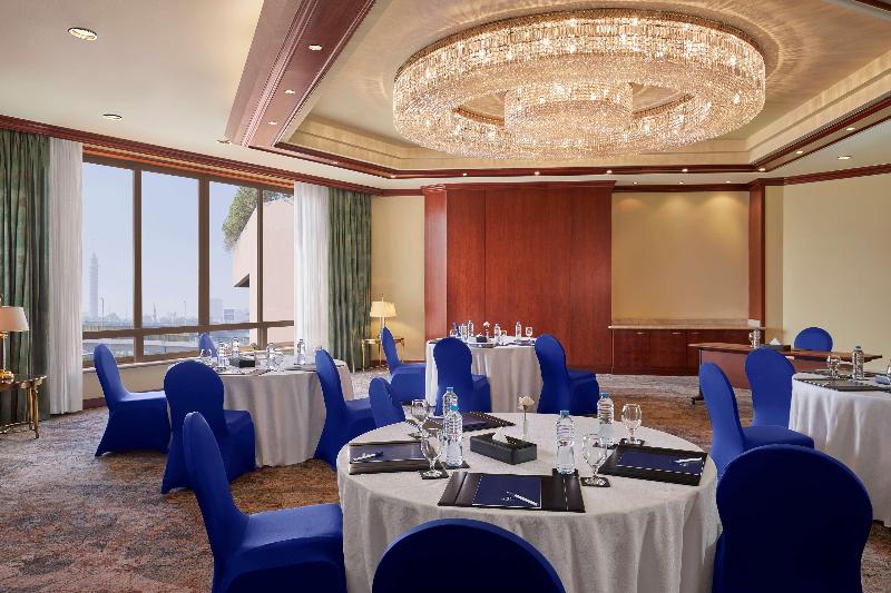 Ramses Hilton - Toplantı