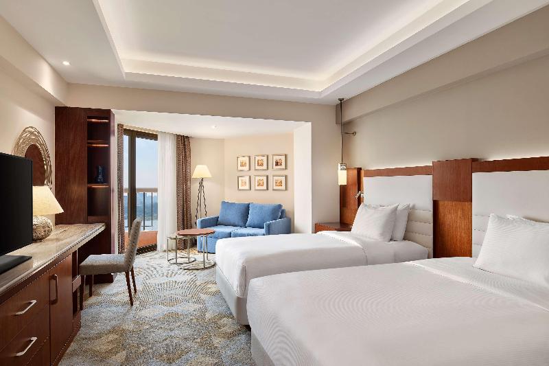 Ramses Hilton - Aktivite