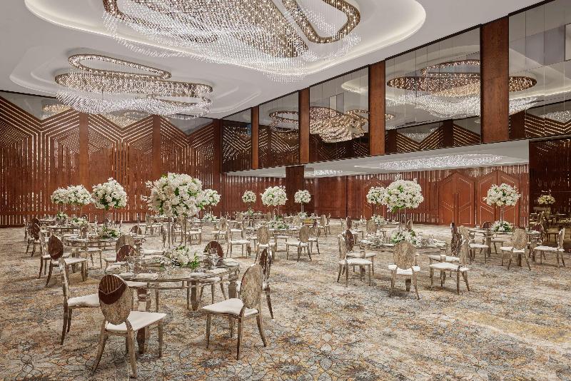 Ramses Hilton - Genel
