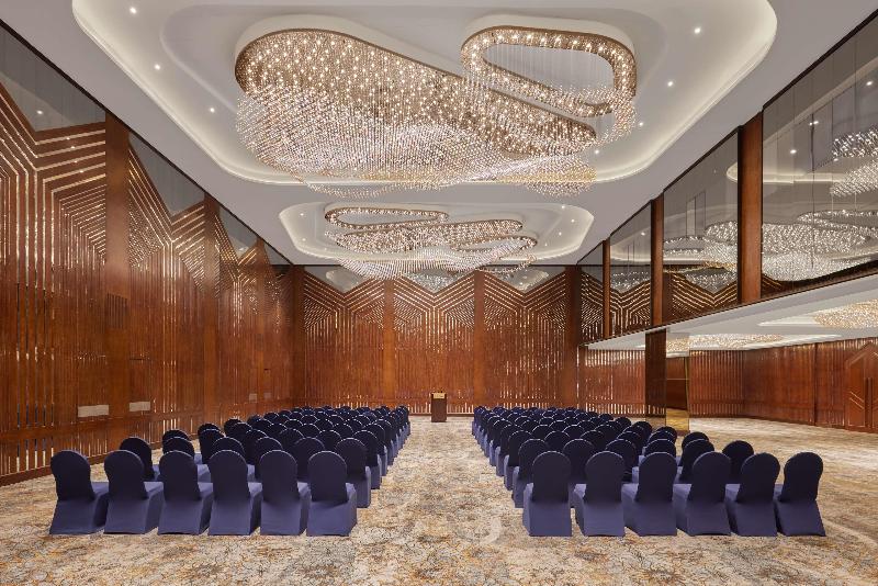 Ramses Hilton - Genel