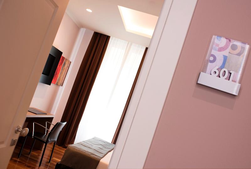 Rome Art Hotel - Oda