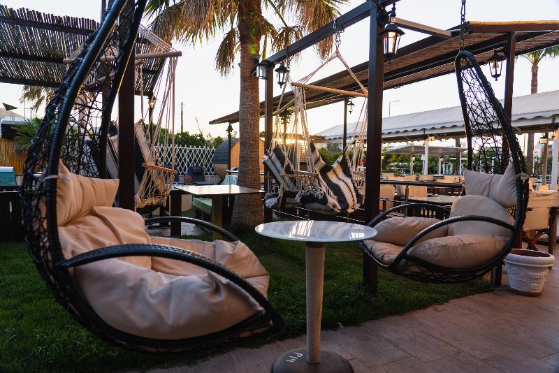 DESPINA APARTHOTEL BY PHILOXENIA HOTEL & SPA - Bar