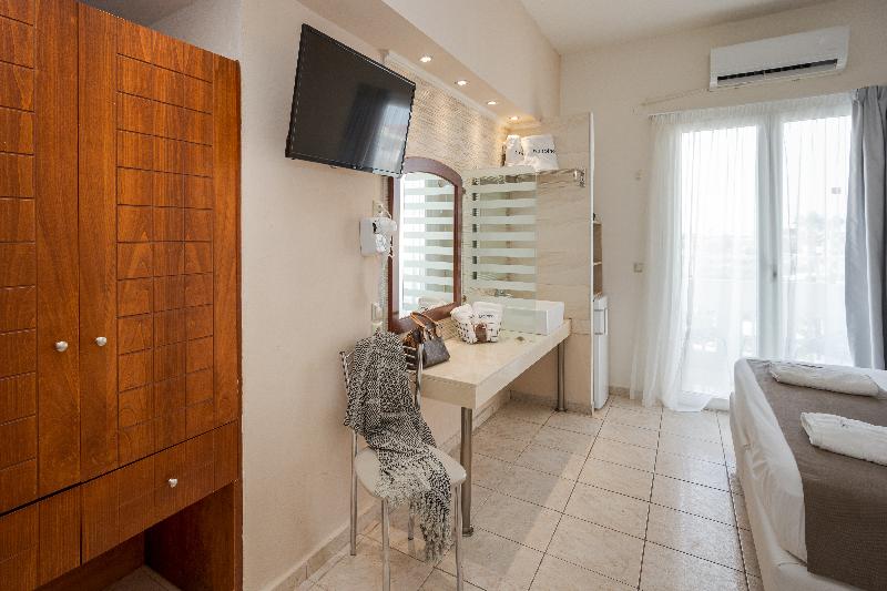 DESPINA APARTHOTEL BY PHILOXENIA HOTEL & SPA - Oda