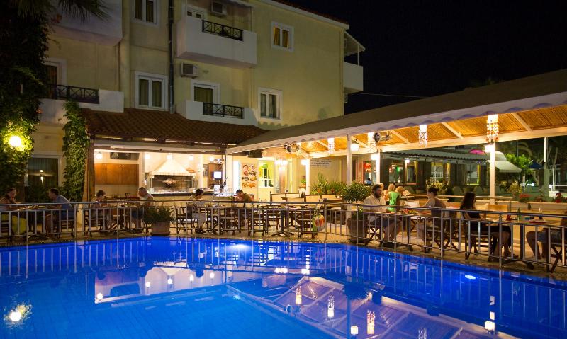 DESPINA APARTHOTEL BY PHILOXENIA HOTEL & SPA - Restoran