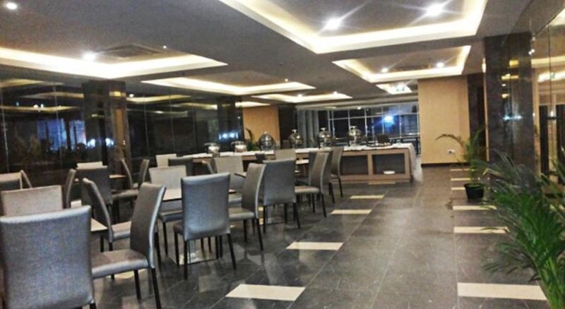Serela Waringin Hotel Bandung - Restoran