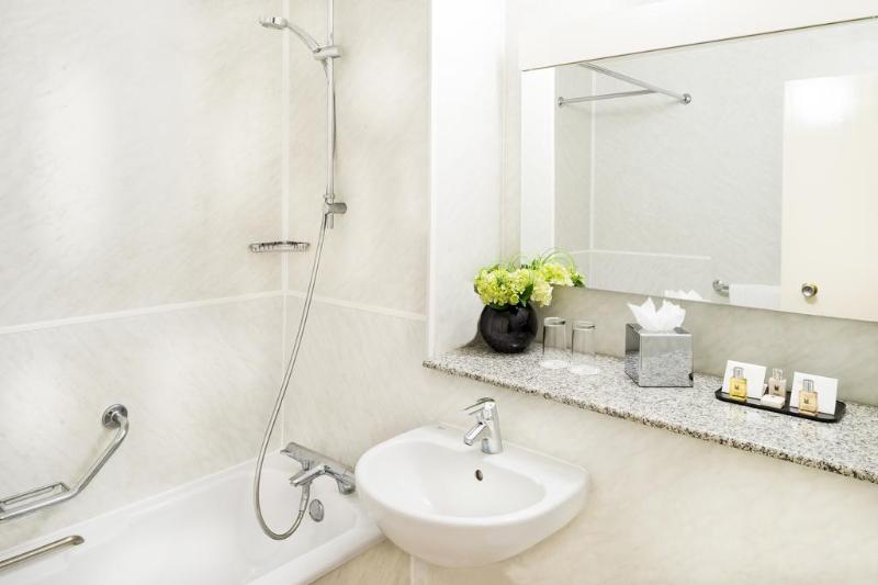 Copthorne Tara Hotel London Kensington - Oda