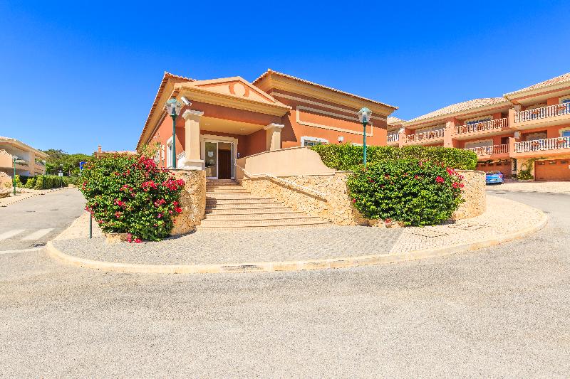 Lakeside Country Club - Genel