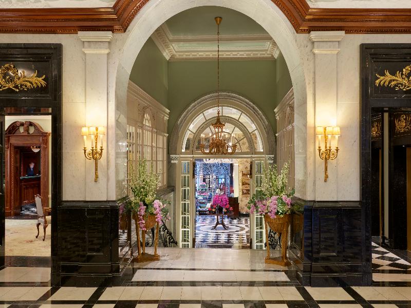 The Savoy - A Fairmont Hotel - Lobi