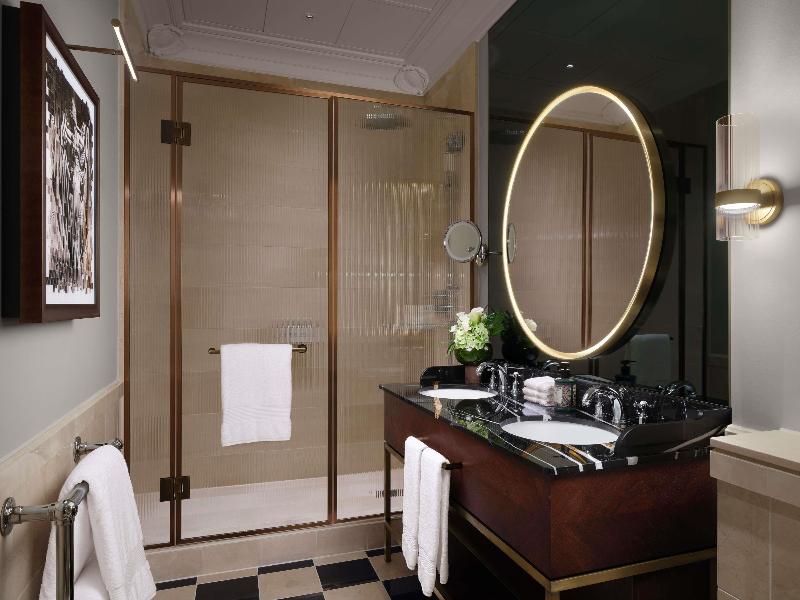 The Savoy - A Fairmont Hotel - Oda