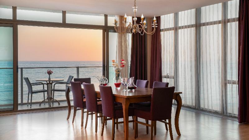 Ladies Beach Suite Hotel - Oda