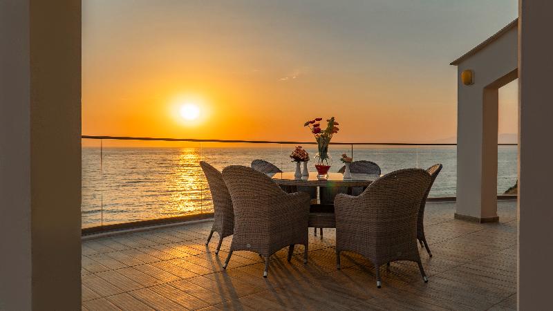 Ladies Beach Suite Hotel - Oda
