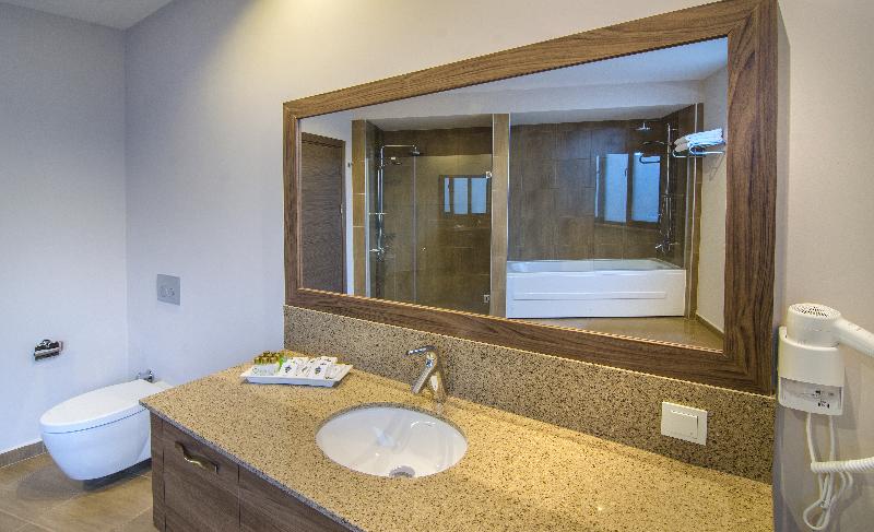 Ladies Beach Suite Hotel - Oda