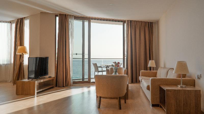 Ladies Beach Suite Hotel - Oda