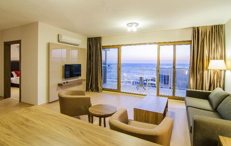 Ladies Beach Suite Hotel - Oda