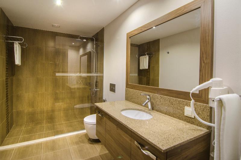 Ladies Beach Suite Hotel - Oda