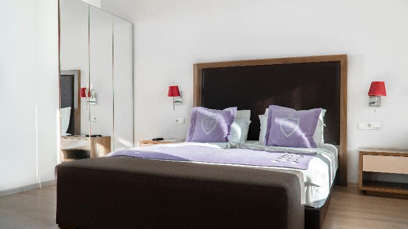 Ladies Beach Suite Hotel - Oda