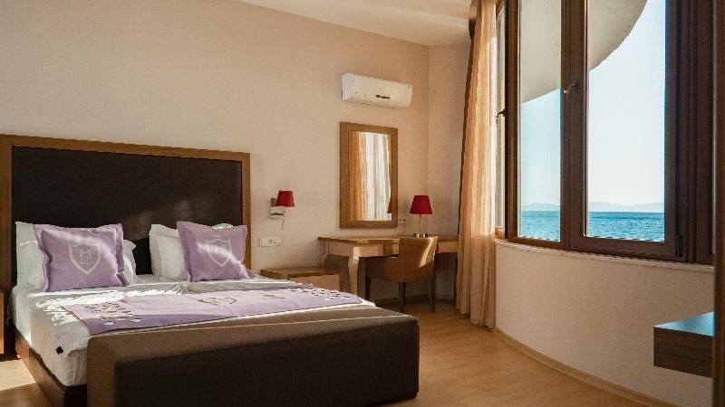 Ladies Beach Suite Hotel - Oda