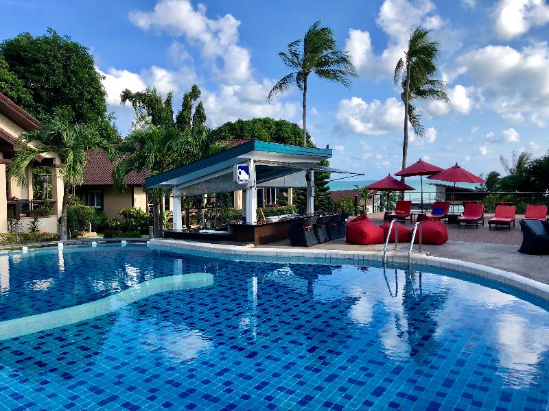 Royal Beach Boutique Resort & Spa (SHA Extra+) - Bar