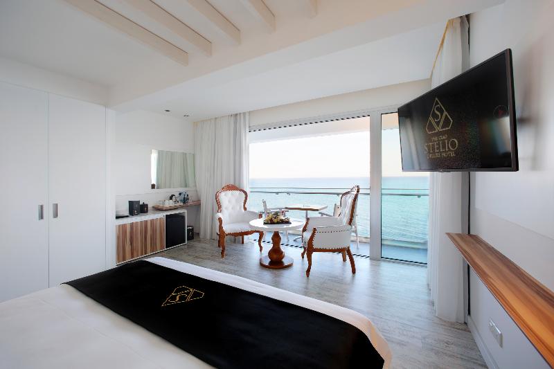 The Ciao Stelio Deluxe Hotel - Oda