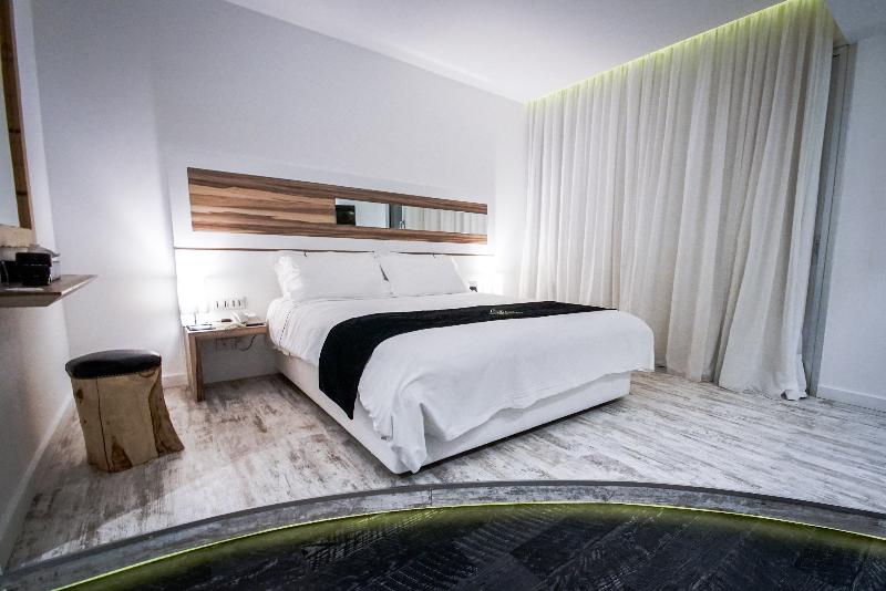 The Ciao Stelio Deluxe Hotel - Oda