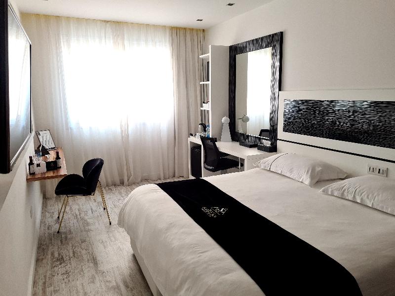 The Ciao Stelio Deluxe Hotel - Oda