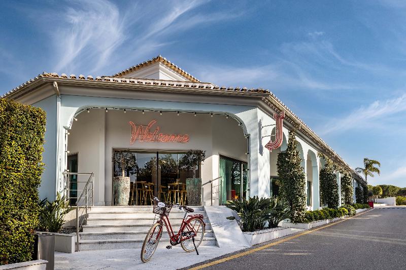 The Magnolia Hotel - Genel