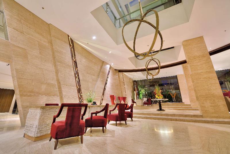 de Vins Sky Hotel Seminyak - Lobi