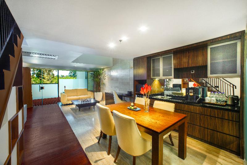 de Vins Sky Hotel Seminyak - Oda