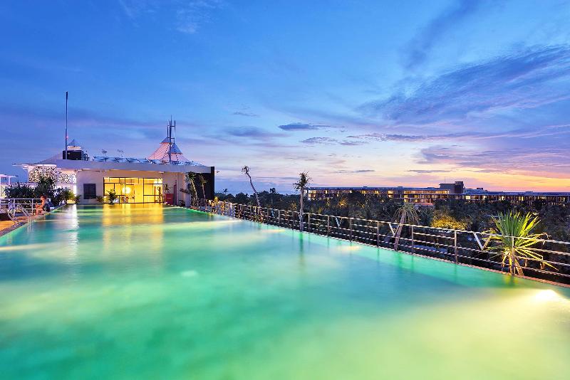 de Vins Sky Hotel Seminyak - Havuz