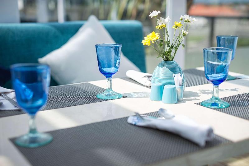 de Vins Sky Hotel Seminyak - Restoran