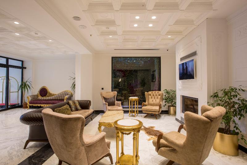 White Monarch Hotel - Lobi