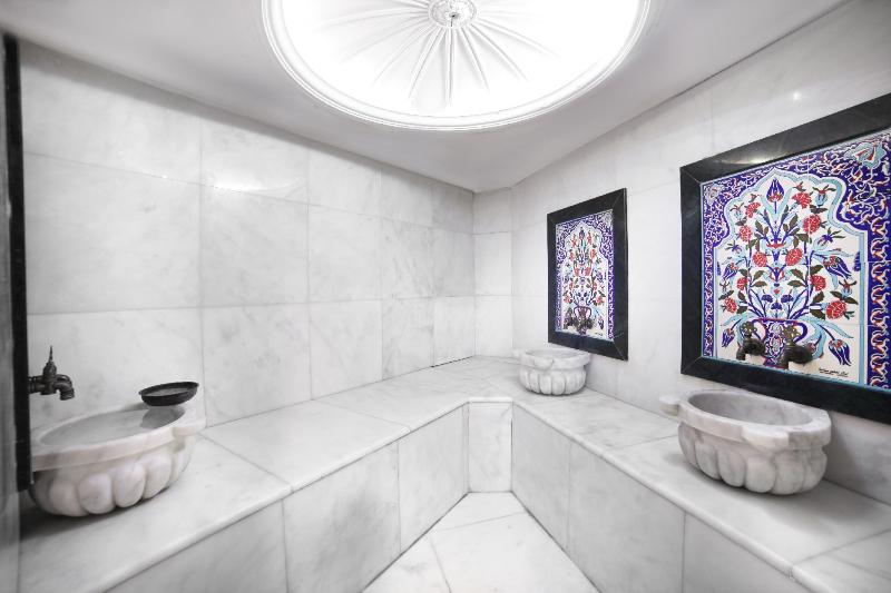 White Monarch Hotel - Aktivite