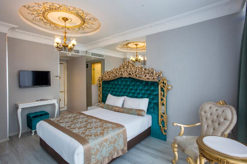 White Monarch Hotel - Oda