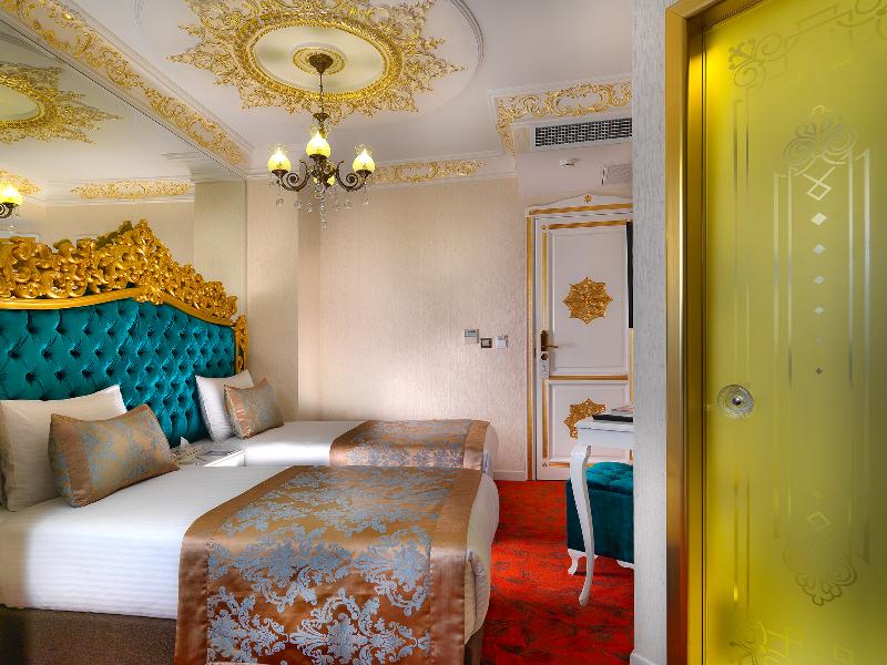 White Monarch Hotel - Oda
