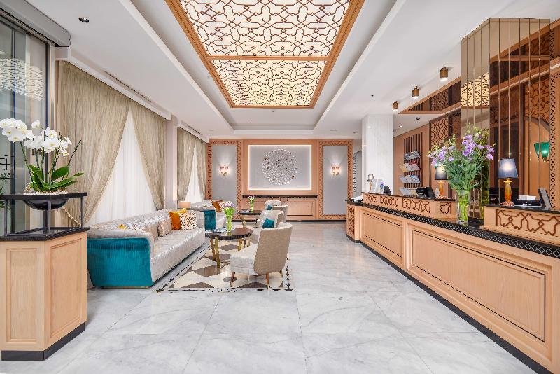 Crowne Plaza Budva by IHG - Lobi