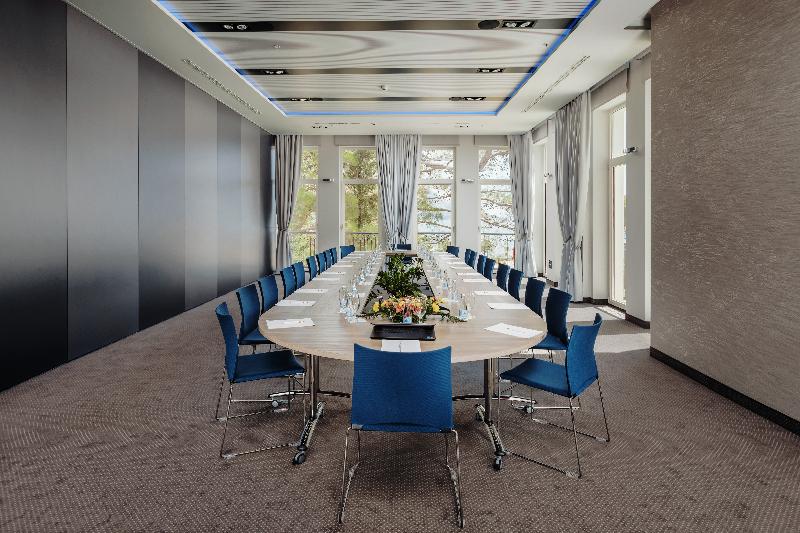 Crowne Plaza Budva by IHG - Toplantı