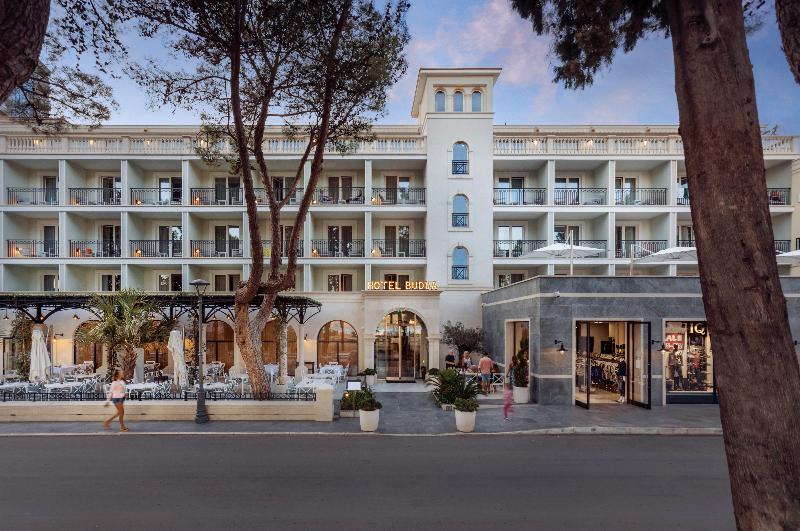 Crowne Plaza Budva by IHG - Genel