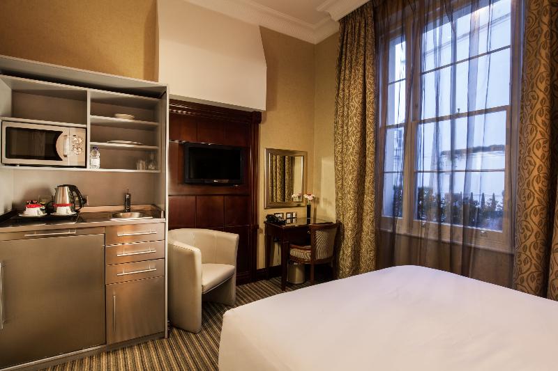 Park Grand Paddington Court Hotel - Oda