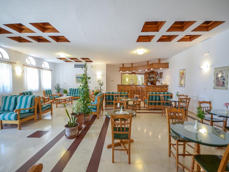 Proteas Hotel & Suites - Lobi
