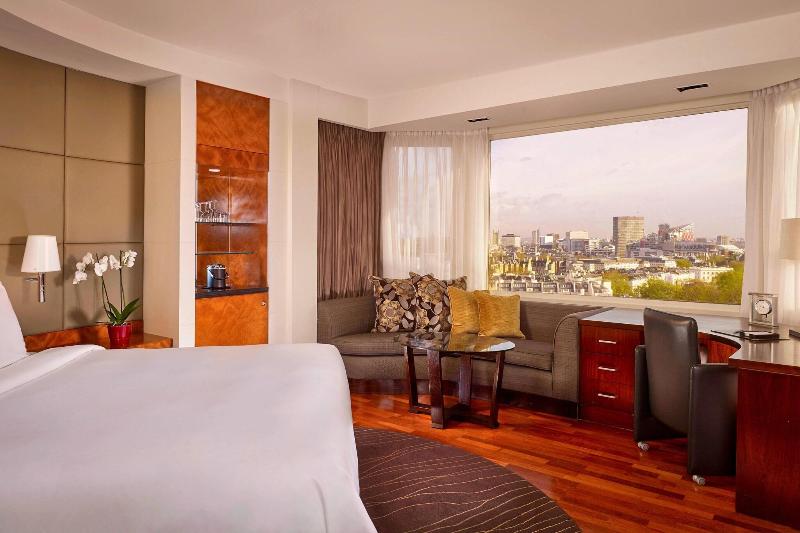 The Park Tower Knightsbridge - Oda