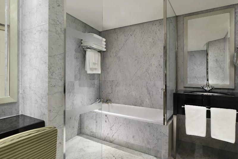 The Park Tower Knightsbridge - Oda