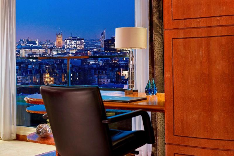 The Park Tower Knightsbridge - Oda