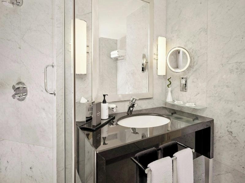 The Park Tower Knightsbridge - Oda