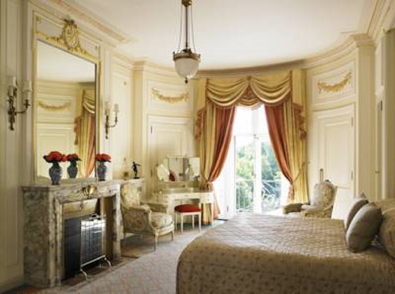 The Ritz London - Genel