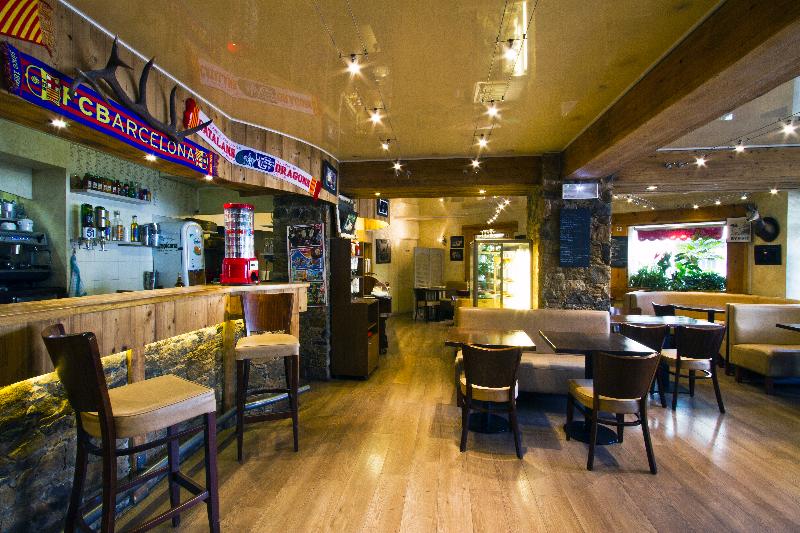 Logis Hotel Restaurant Chez Planes - Bar